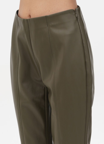 Зеленые кэжуал демисезонные зауженные брюки S.Oliver