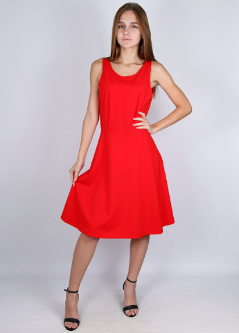 Красное кэжуал платье Silvian Heach однотонное