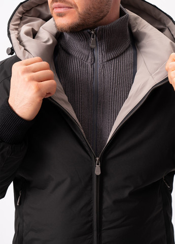 Чорна зимня куртка Trend Collection