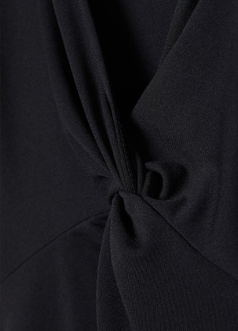 Черное кэжуал платье H&M однотонное