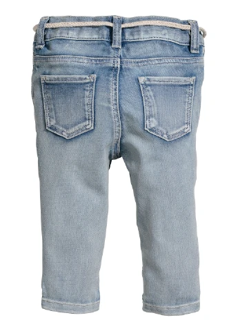 Голубые демисезонные зауженные джинсы H&M