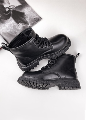 Осенние ботинки женские молодежные черные на тракторной подошве Fashion из искусственной кожи