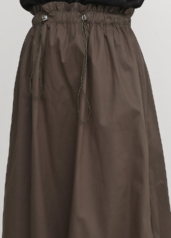 Оливковая (хаки) кэжуал однотонная юбка Bershka клешированная