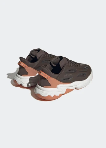 Коричневі кросівки hq8815 демісезон adidas Ozweego Celox