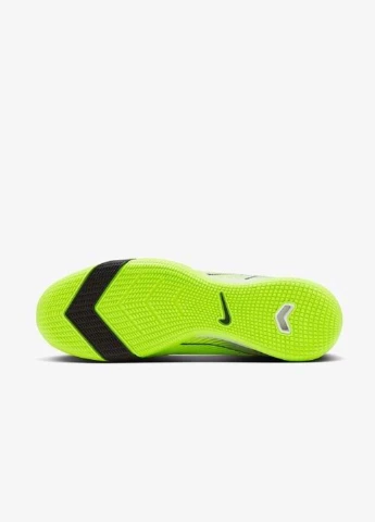 Салатовые футбольные бутсы fq8434-700 Nike
