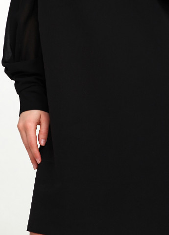 Черно-белое деловое платье Rinascimento однотонное