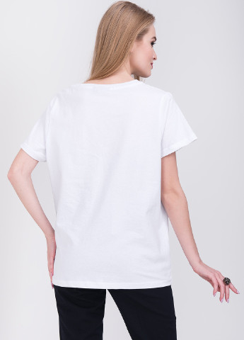 Белая летняя футболка Mtp