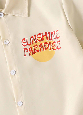 Бежевая кэжуал рубашка с надписями SHEIN