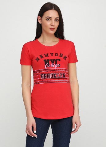 Красная летняя футболка Cinema