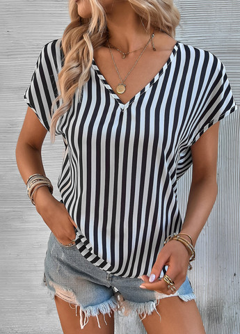 Чёрно-белую блуза SHEIN