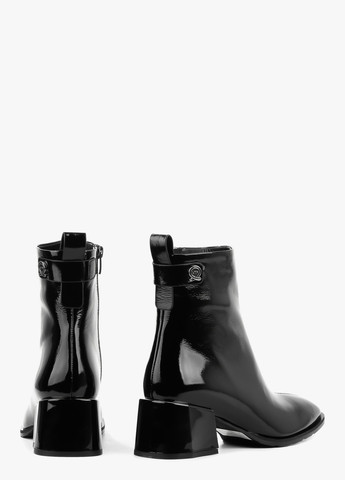 Черные демисезонная ботильоны Le'BERDES