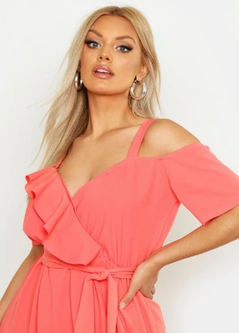 Коралловое кэжуал платье Boohoo однотонное