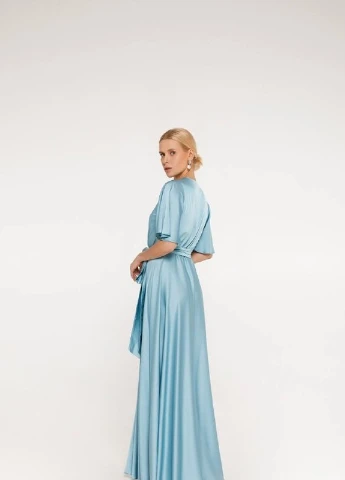 Голубое вечернее платье на запах, с юбкой-солнце, а-силуэт FashionYouWant однотонное