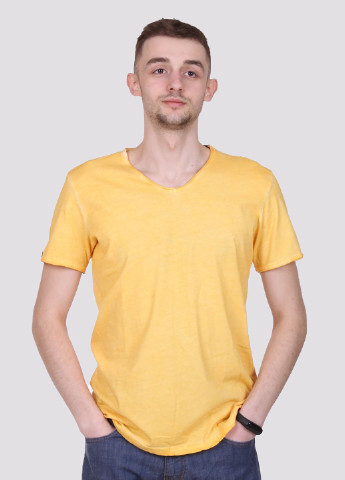 Жовта футболка Mtp