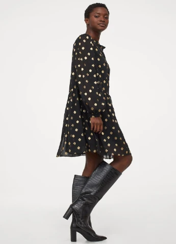 Черное кэжуал платье H&M однотонное