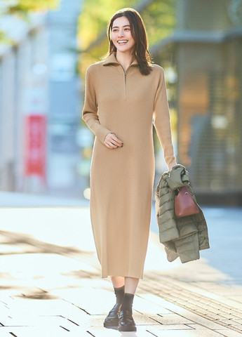 Бежева кежуал сукня Uniqlo однотонна