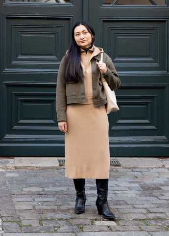 Бежева кежуал сукня Uniqlo однотонна