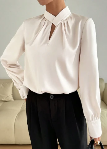Бежева блуза SHEIN