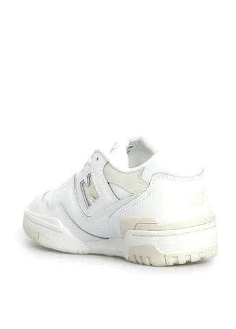 Білі осінні кросівки New Balance