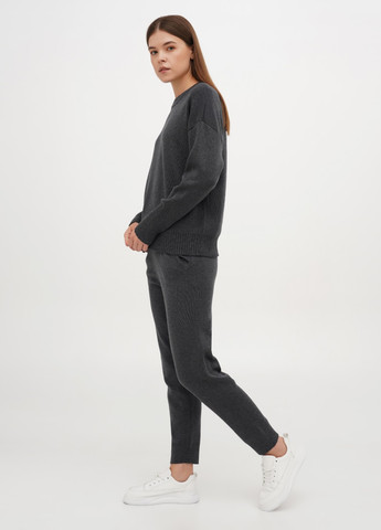 Серый демисезонный свитер джемпер ESSME