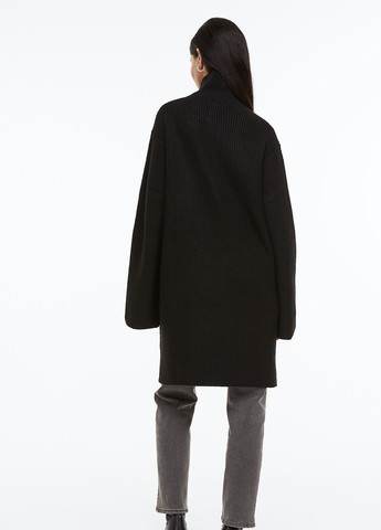 Чорна кежуал плаття зимове вільного крою сукня светр H&M однотонна