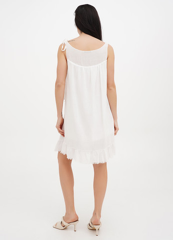 Білий кежуал сукня а-силует Vicolo однотонна