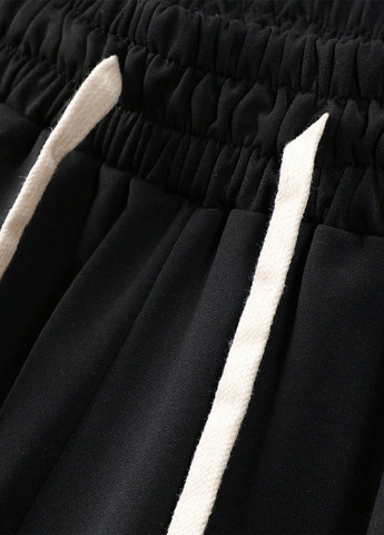 Темно-сірий літній костюм (футболка, шорти) з шортами SHEIN