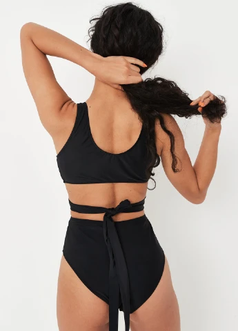Чорний літній купальник суцільний Missguided