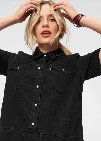 Черное джинсовое платье Levi's