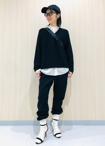 Молочная блузка Uniqlo