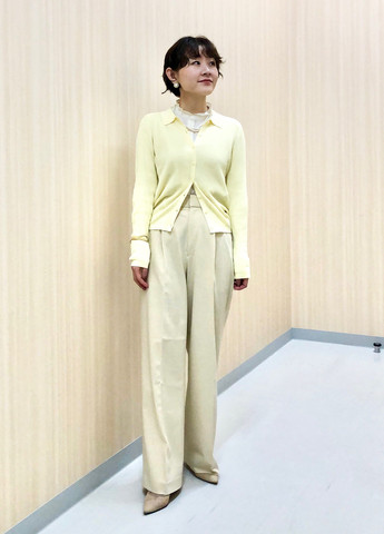 Молочная блузка Uniqlo