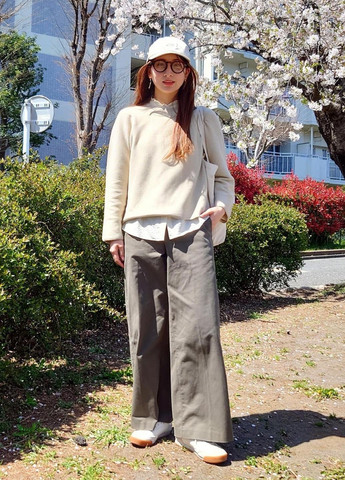 Молочная блузка Uniqlo