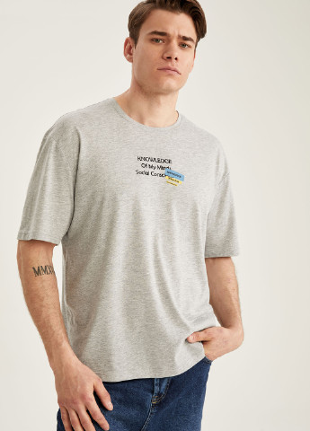 Світло-сіра літня футболка DeFacto