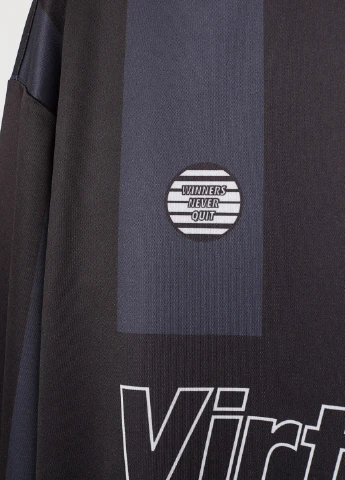 Черный лонгслив H&M