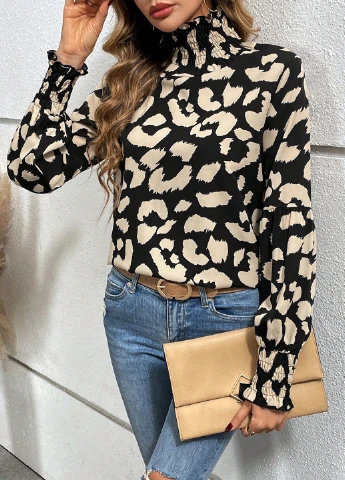 Чёрная блуза SHEIN