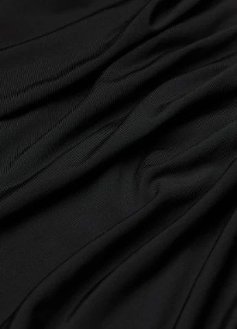 Черное кэжуал мини-платье с драпировкой H&M однотонное