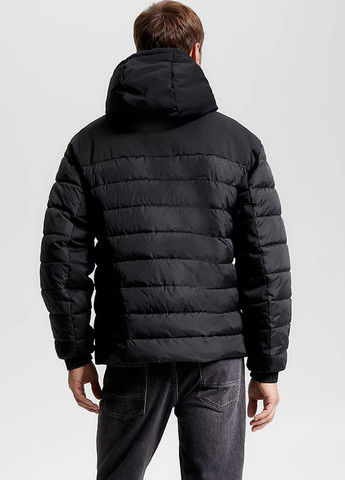 Чорна зимня куртка Tommy Hilfiger