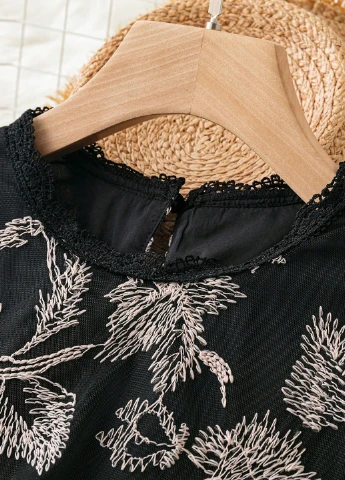 Комбінована блуза SHEIN