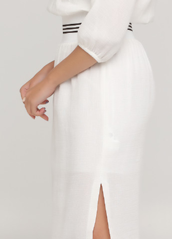 Молочное кэжуал платье MiNiMax однотонное
