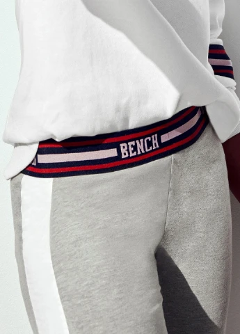 Серые демисезонные леггинсы Bench