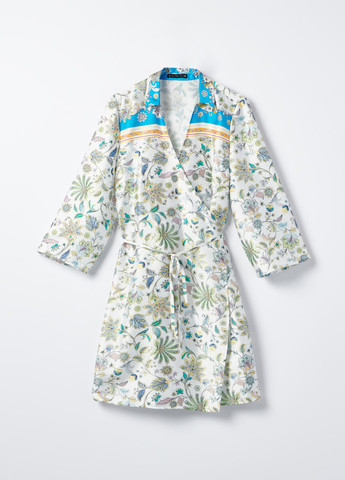 Молочное кэжуал платье на запах Mohito с цветочным принтом