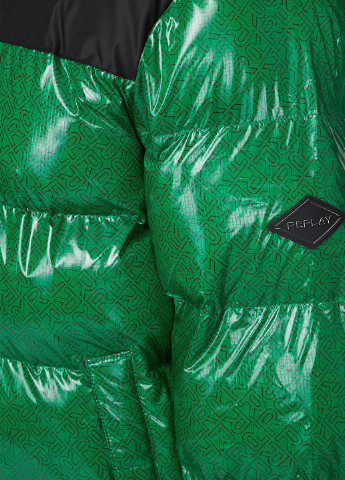 Зеленая зимняя куртка Replay