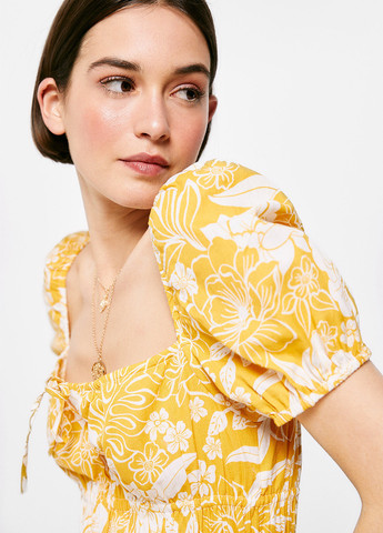 Желтое кэжуал платье клеш Springfield с цветочным принтом