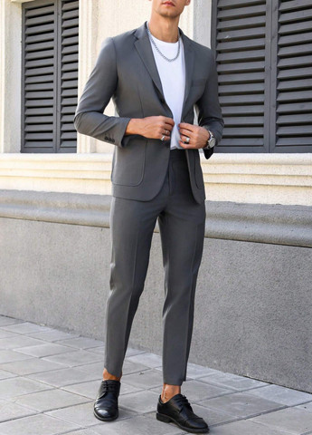 Темно-серый демисезонный костюм (пиджак, брюки) брючный SHEIN