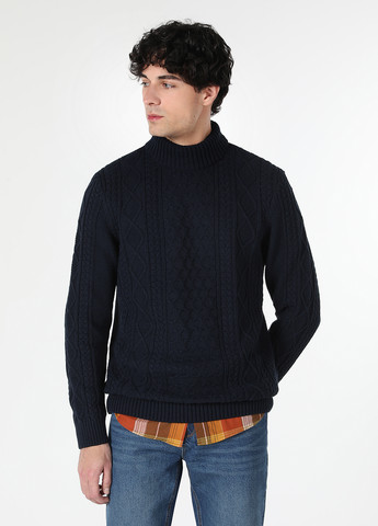Темно-синий зимний свитер Colin's