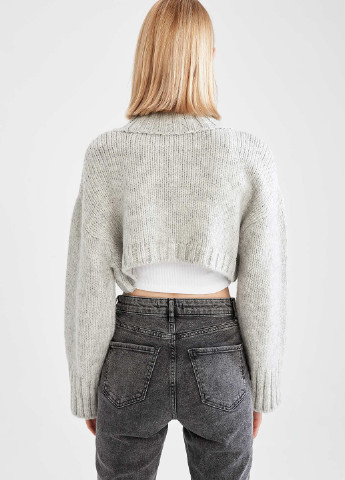 Светло-серый зимний свитер DeFacto