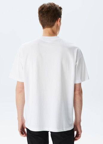 Біла футболка Lacoste