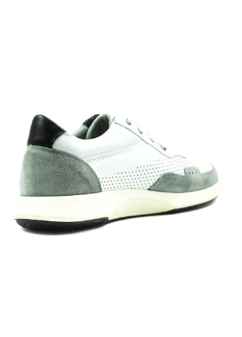 Білі кросівки демісезон Clubshoes