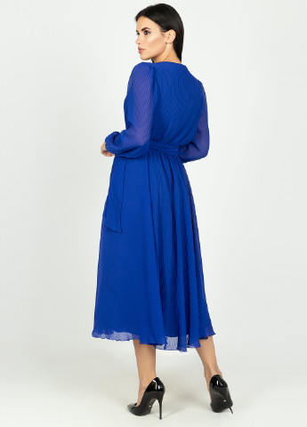 Синее кэжуал платье на запах Seam однотонное