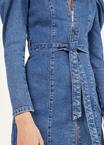Темно-блакитна джинсова сукня футляр Bershka однотонна